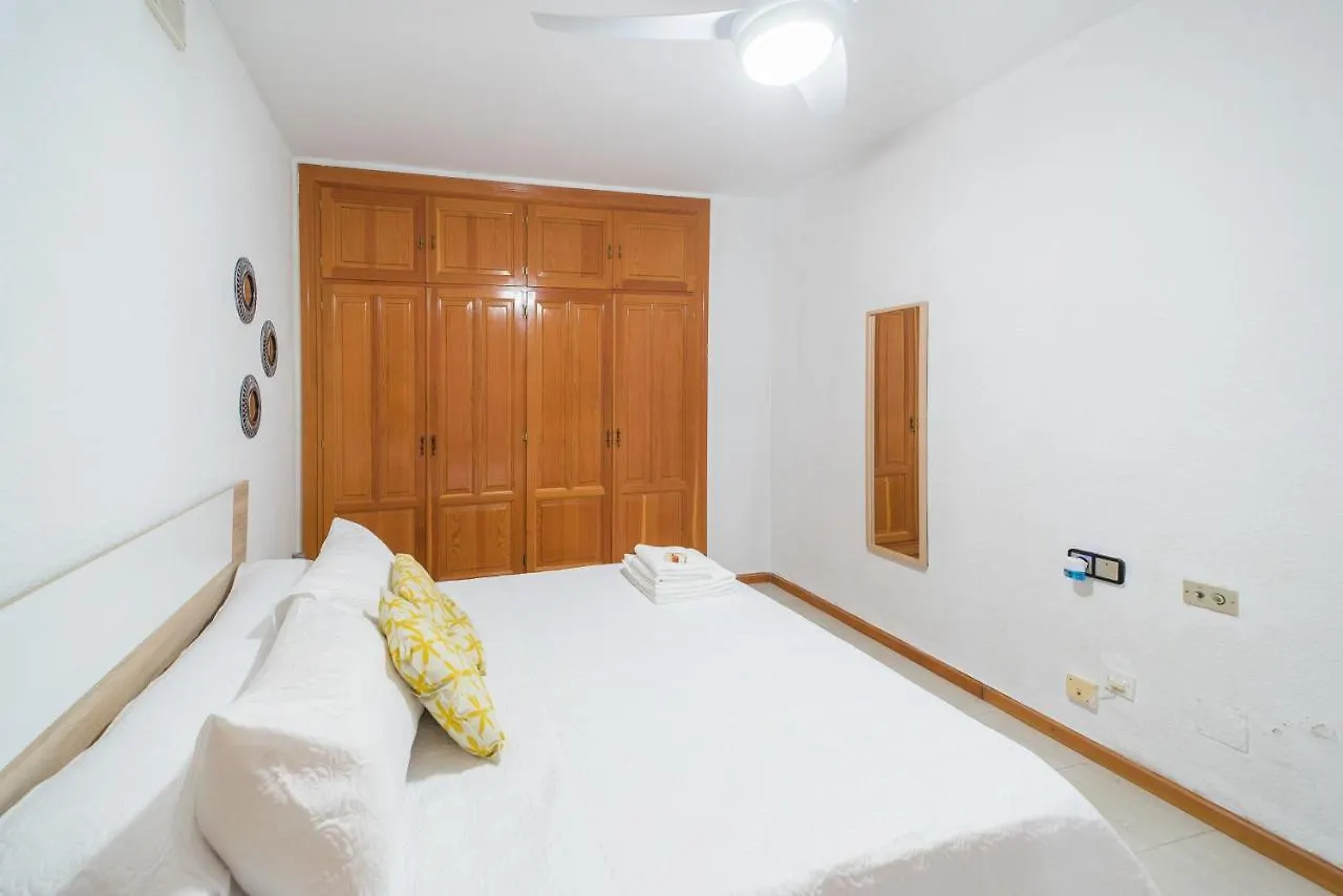 Expoholidays-Chalet Bahari Primera Linea De Playa Roquetas de Mar 0*,
