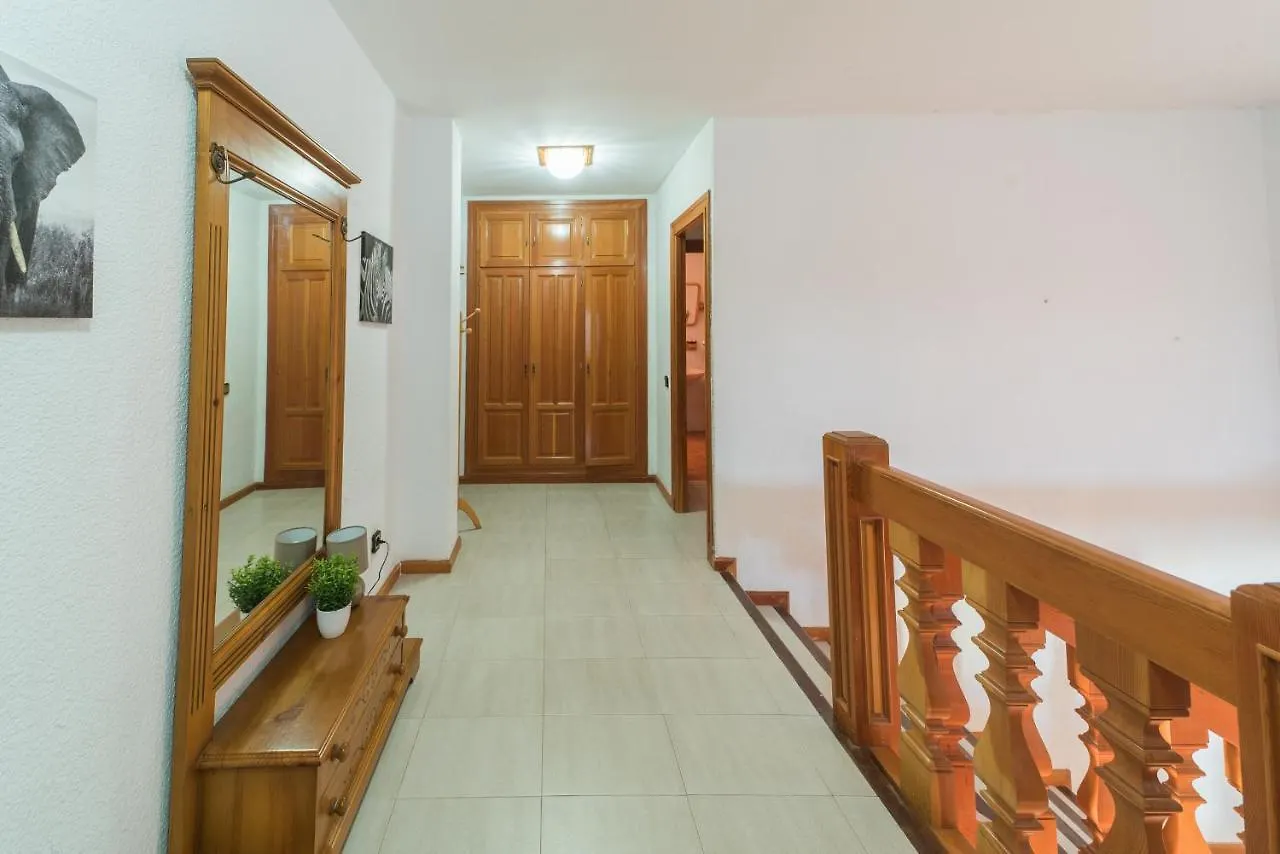 Expoholidays-Chalet Bahari Primera Linea De Playa Roquetas de Mar