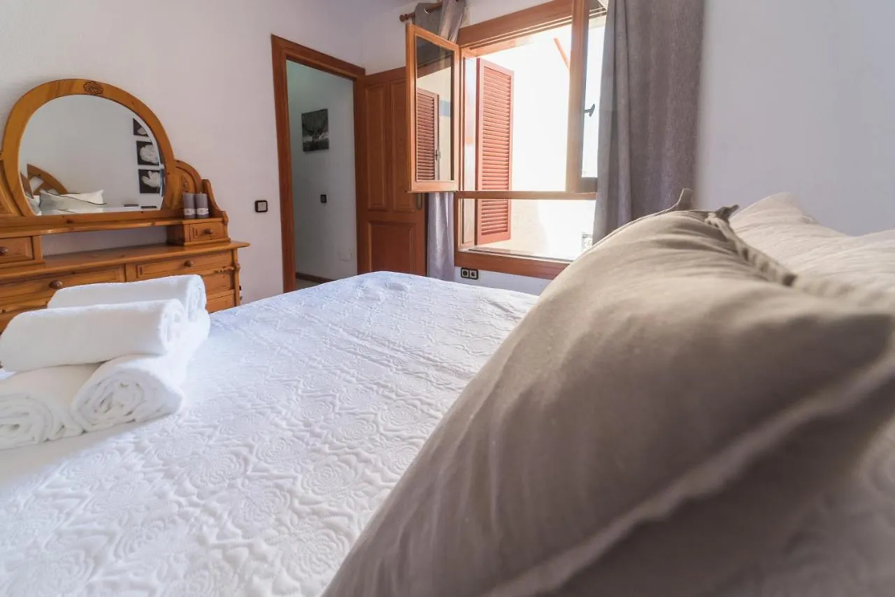 Expoholidays-Chalet Bahari Primera Linea De Playa Roquetas de Mar 0*,  Spain